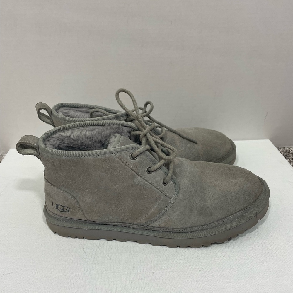 Authentic UGG NEUMEL chukka boots gray suede sheepskin size 11